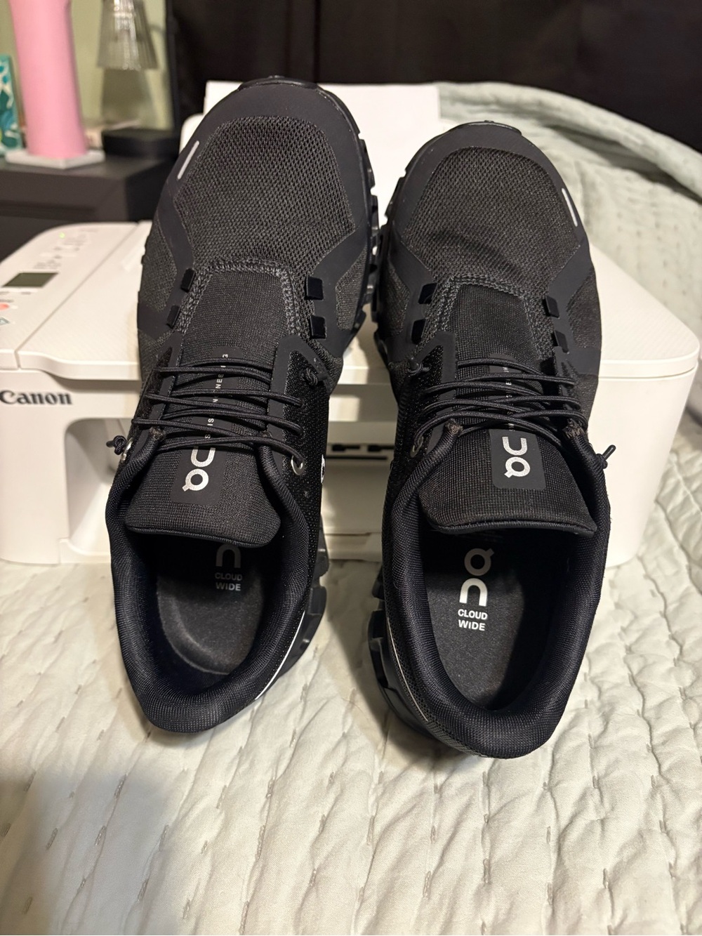 On Cloud  Sneakers in Black
